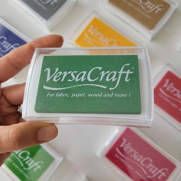 Encre Versacraft Pour Tissu - Couleur Muscat - Tampon 33x33 Mm - Idéale Scrapbooking Et Personnalisation Textile
