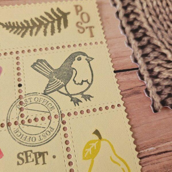 Planches de timbres décoratifs imprimés avec des tampons gravés à la main (motifs parfois issus de l'ebook Letrtes d'automne à Brackenhill) et de tampons non gravés main